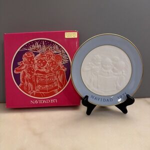 Vintage Lladro Collector's Plate "Navidad 1971" Made in Spain- W/ Original box